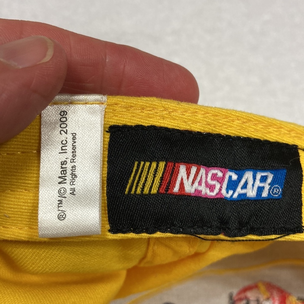 kyle busch m & m hat official pit cap 2010 nascar Joe Gibbs racing - Picture 7 of 8